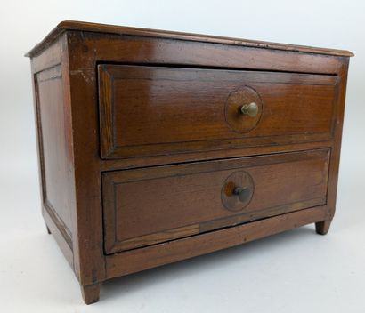 COMMODE miniature, dite de maîtrise
Bâti...