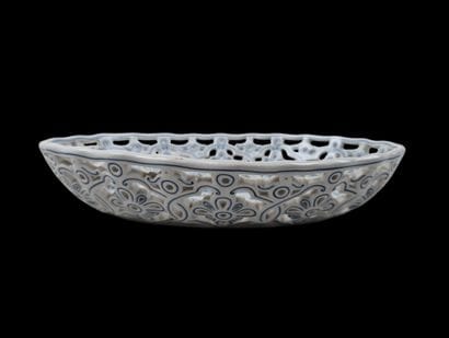 MEISSEN 
Plat à décor dit 