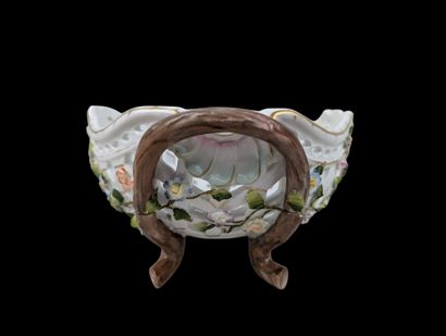 PORCELAINE DE SAXE - Sitzendorf
Coupe en...