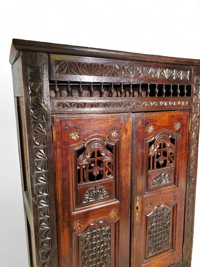 Small Breton ARMOIRE
Blackened walnut veneer,...
