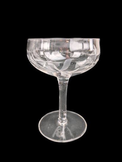 GLASSWARE 
Parts of glass services in crystal...