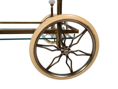 In the taste of MAISON JANSEN
Gilded brass...