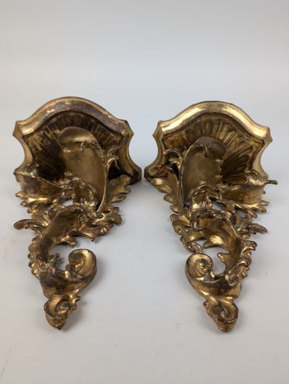 Pair of small Louis XV style sconce CONSOLES
Wood...