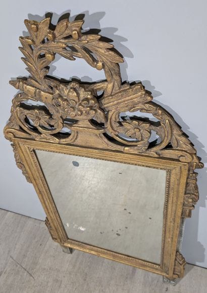 MIROIR ou partie de trumeau de style Louis...