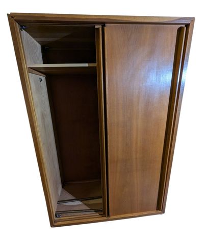 ARMOIRE de style Scandinave 
Plaquée de teck,...