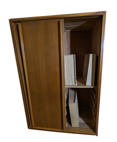 ARMOIRE de style Scandinave 
Plaquée de teck,...