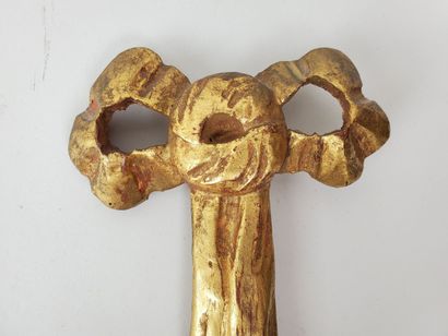 Pair of Transition style APPLIQUES
Carved...