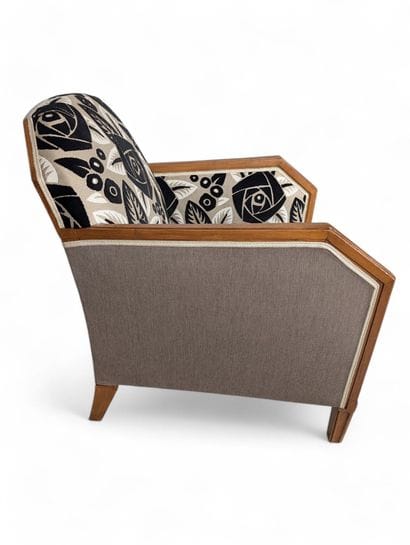 Art Deco armchair
Light-stained oak frame,...
