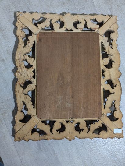 MIROIR de style Baroque 
De forme rectangulaire,...