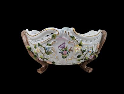 PORCELAINE DE SAXE - Sitzendorf
Coupe en...