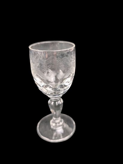 GLASSWARE 
Parts of glass services in crystal...