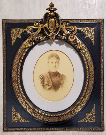 Pair of Napoleon III style FRAMES 
Blackened...