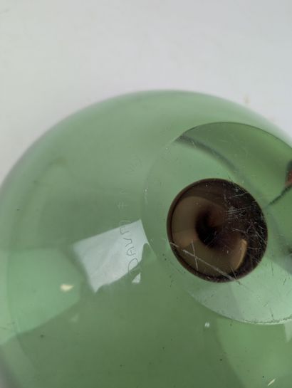 DAUM Nancy France
Circular bowl in green...