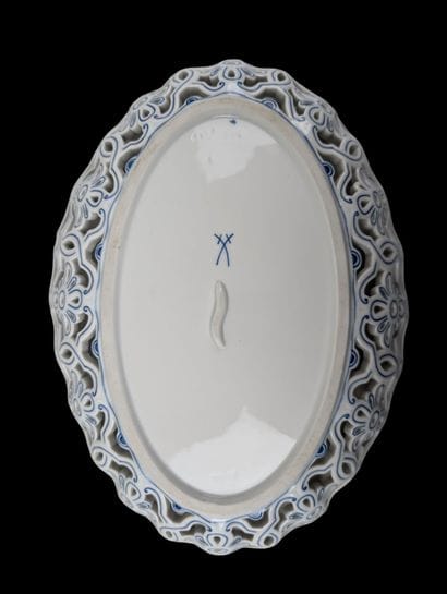 MEISSEN 
Plat à décor dit 