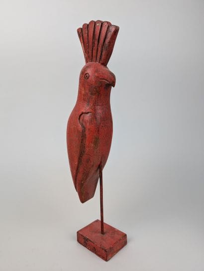 ARTS DÉCORATIFS
Trois oiseaux en bois sculpté...
