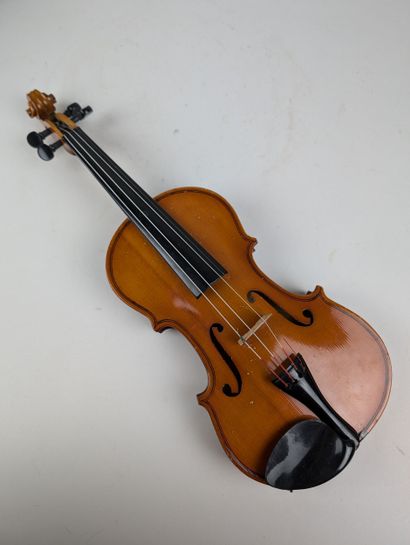 A 1/4 VIOLIN with bow, in case
Chinese manufacture
Violin...