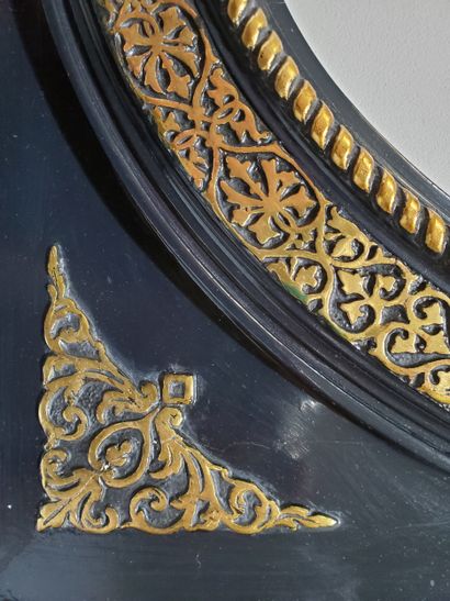 Pair of Napoleon III style FRAMES 
Blackened...