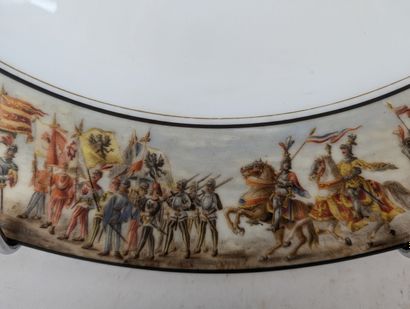 SAINT LOUIS, XIXe siècle
Deux grands plats...