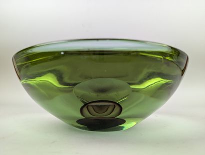 DAUM Nancy France
Circular bowl in green...