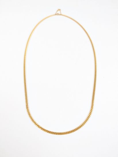 Chaîne en or jaune 750 ‰ maille gourmette...