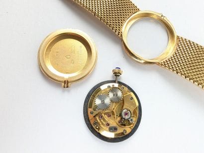 BAUME & MERCIER
Montre bracelet dame en or...