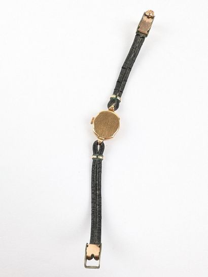 OMEGA
Montre bracelet dame en or jaune 750...