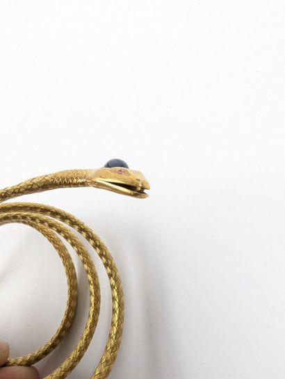 Important bracelet en or jaune 750 ‰ figurant...