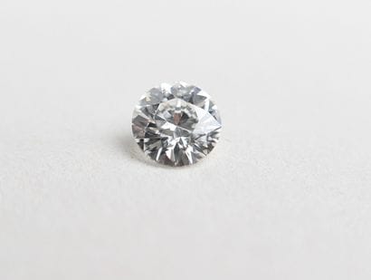 Diamant seul avec certificat GIA :
- taille...