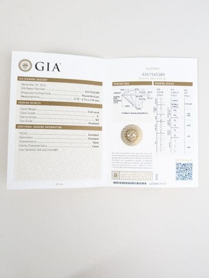 Diamant seul avec certificat GIA :
- taille...