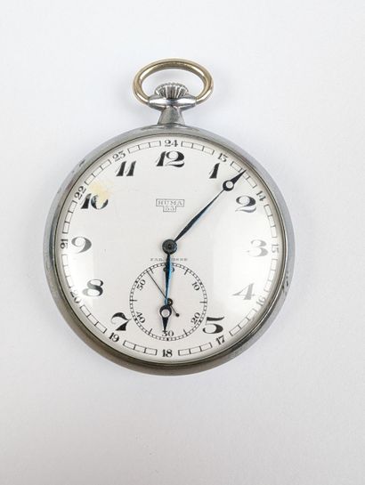 HUMA 33
Montre à gousset style officier en...