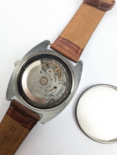 AIRAIN
Montre bracelet homme en acier chromé,...