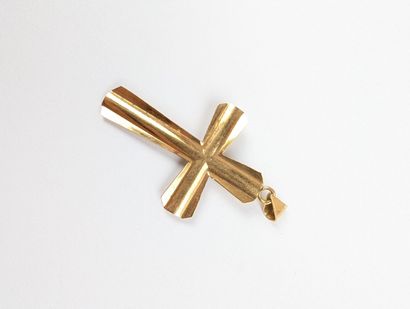 Pendentif en or jaune 750 ‰ figurant une...