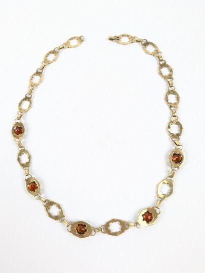 Collier en or jaune 585 ‰ à motifs émaillés...