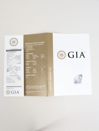 Diamant seul avec certificat GIA :
- taille...