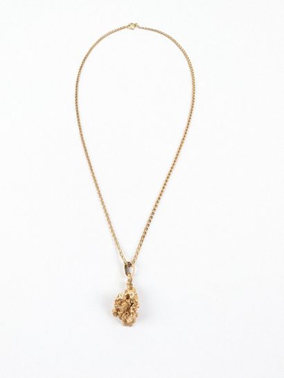 Collier en or jaune 750 ‰ composé d'une chaîne...