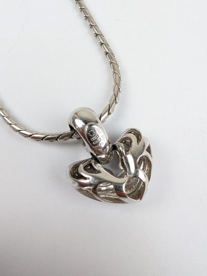 FOPE
Collier en or blanc 750 ‰ composé d'une...