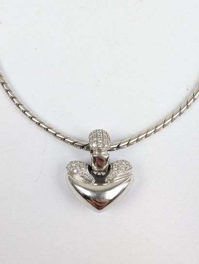 FOPE
Collier en or blanc 750 ‰ composé d'une...