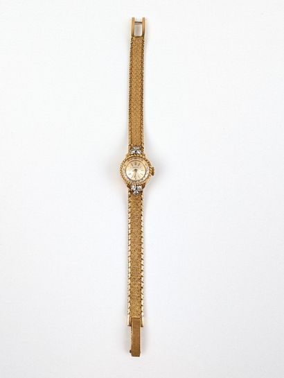 CERTINA
Montre bracelet dame en or jaune...