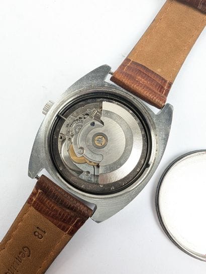 AIRAIN
Montre bracelet homme en acier chromé,...
