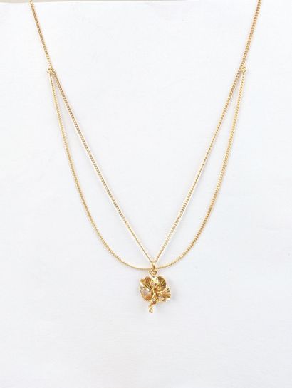 Collier ras du cou en or jaune 750 ‰ en double...
