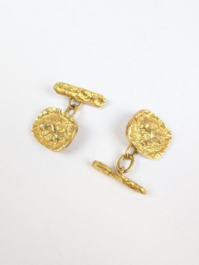 Paire de boutons de manchette en or jaune...