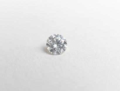 Diamant seul avec certificat GIA :
- taille...