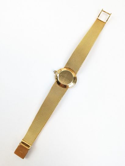 BAUME & MERCIER
Montre bracelet dame en or...