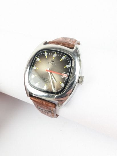 AIRAIN
Montre bracelet homme en acier chromé,...