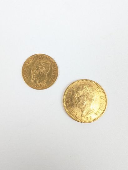 Deux pièces en or :
- Une pièce de 20 lires...