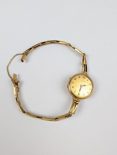 JUVENIA
Montre bracelet dame en or jaune...