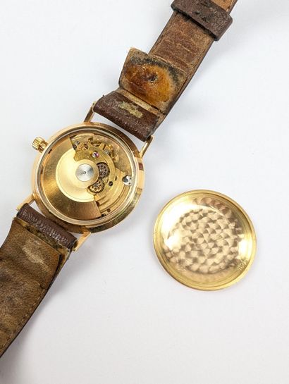 POP
Montre bracelet homme en or jaune 750...