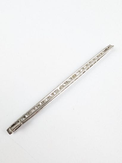 Broche barrette en platine 950 ‰ mention...