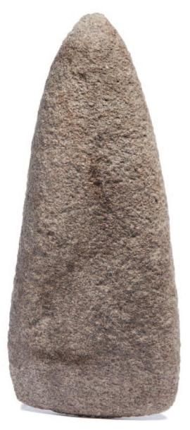 Rare hache votive Néolithique. Désert du...