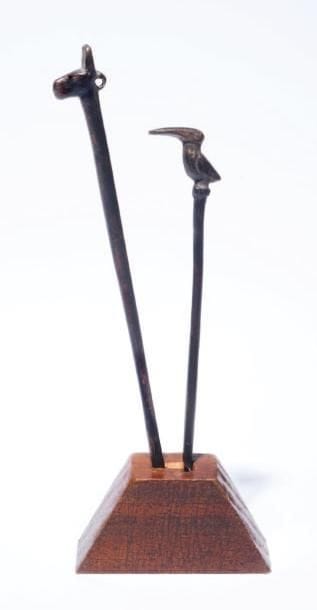 Deux petits instruments (chirurgie ?) Pérou....